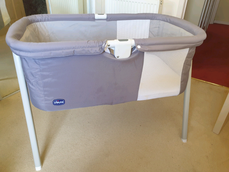 chicco moses basket